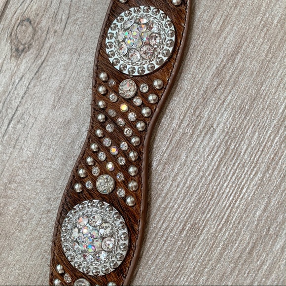 Women’s Nocona Studded Belt - Picture 2 of 3